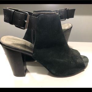 Tahari black block heeled open toe booties